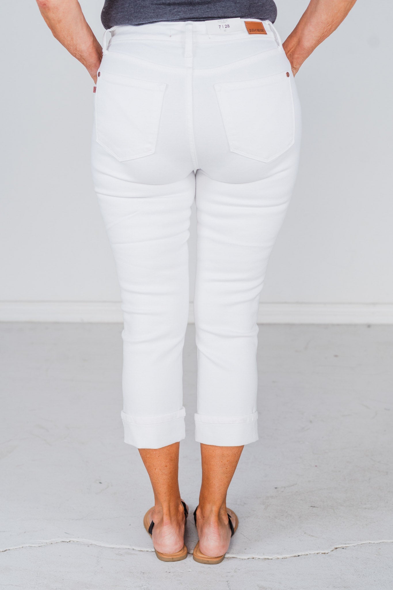White Judy Blue Mid - Rise Capri's - Whiskey Skies - JUDY BLUE