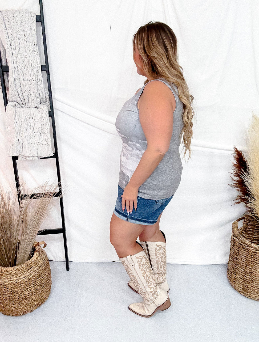 Windmill Ranch Graphic Tank Top - Whiskey Skies - 2 FLY CO.