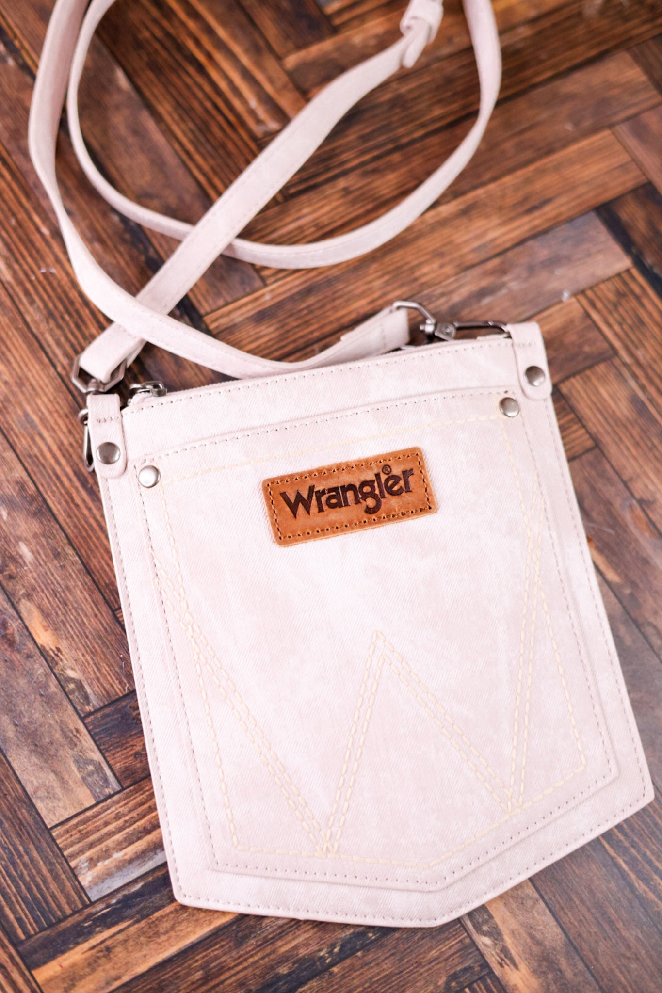 Wrangler Pocket Style Crossbody Bag in Beige - Whiskey Skies - MONTANA WEST