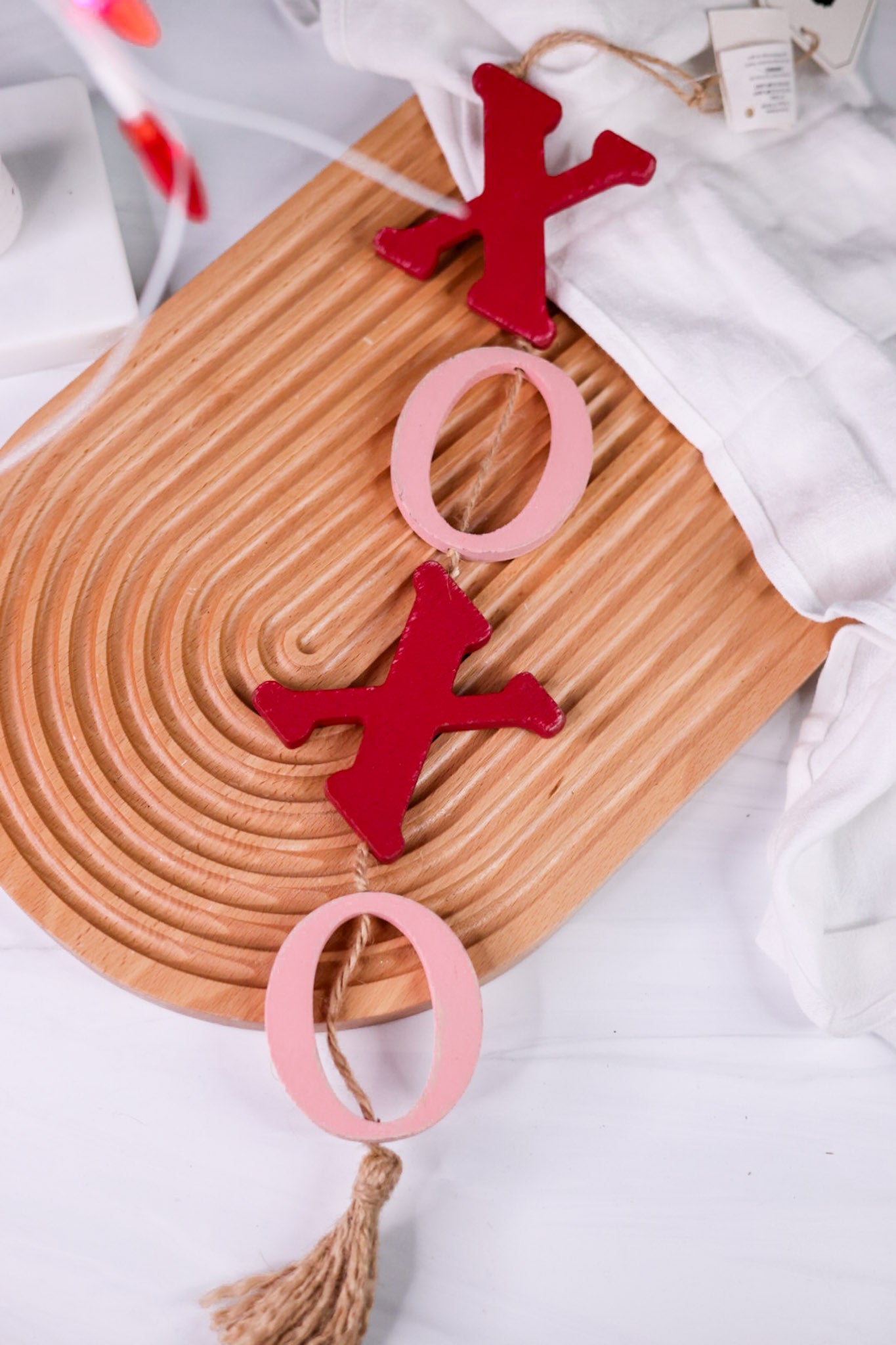 "XOXO" Pink & Red Vertical Garland - Whiskey Skies - DEVANIE AT HOME