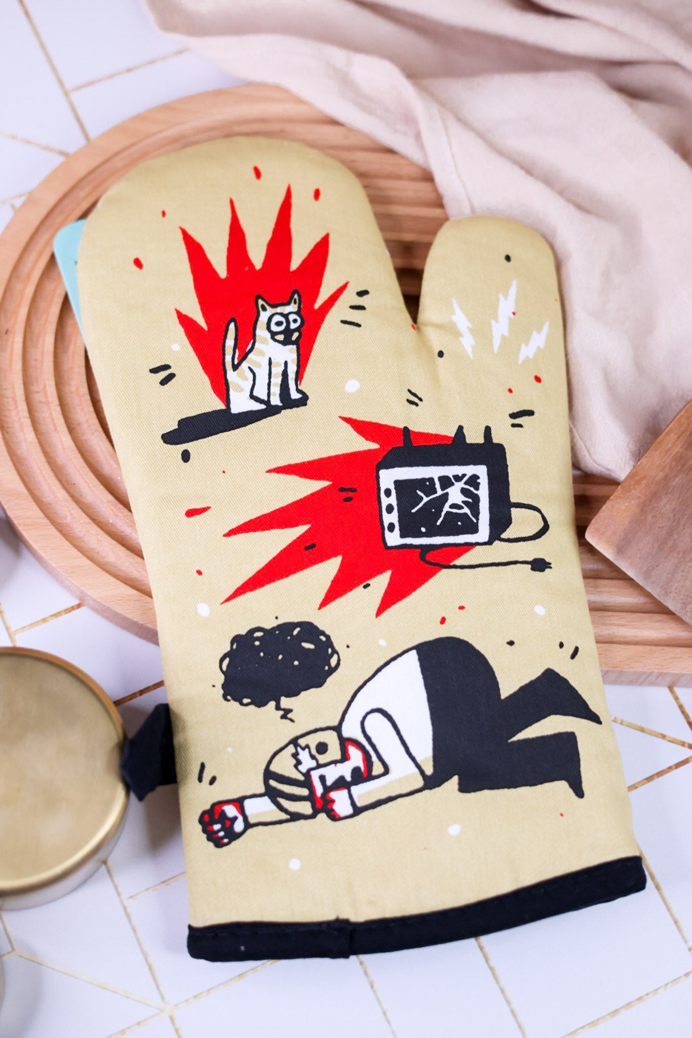 "Yell At Football" Oven Mitt - Whiskey Skies - BLUE Q