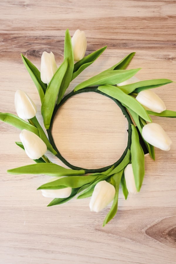 8.5" White Real Touch Mini Tulip Candle Ring - Whiskey Skies