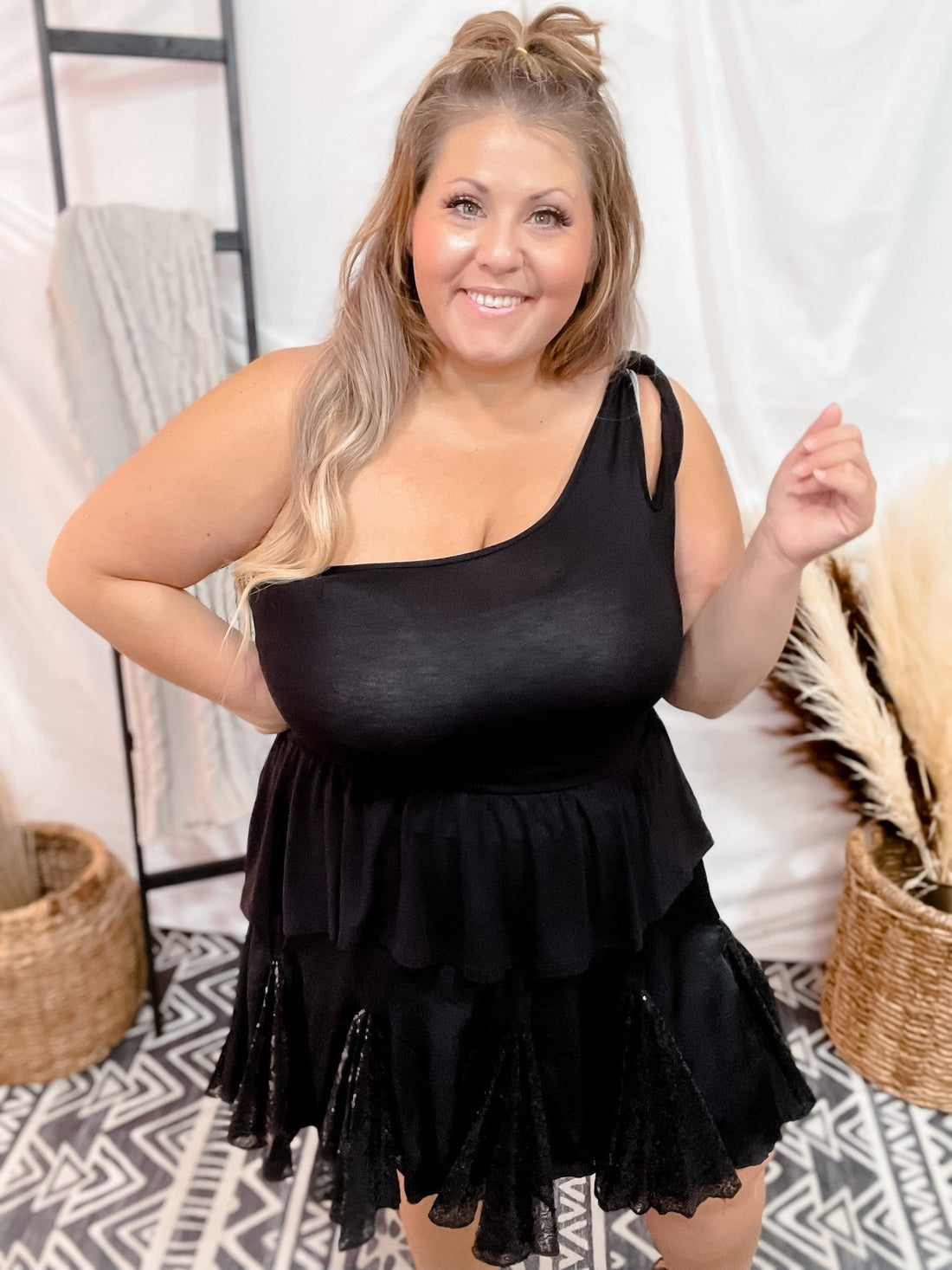 Black Keyhole Top - Whiskey Skies - WHITE BIRCH