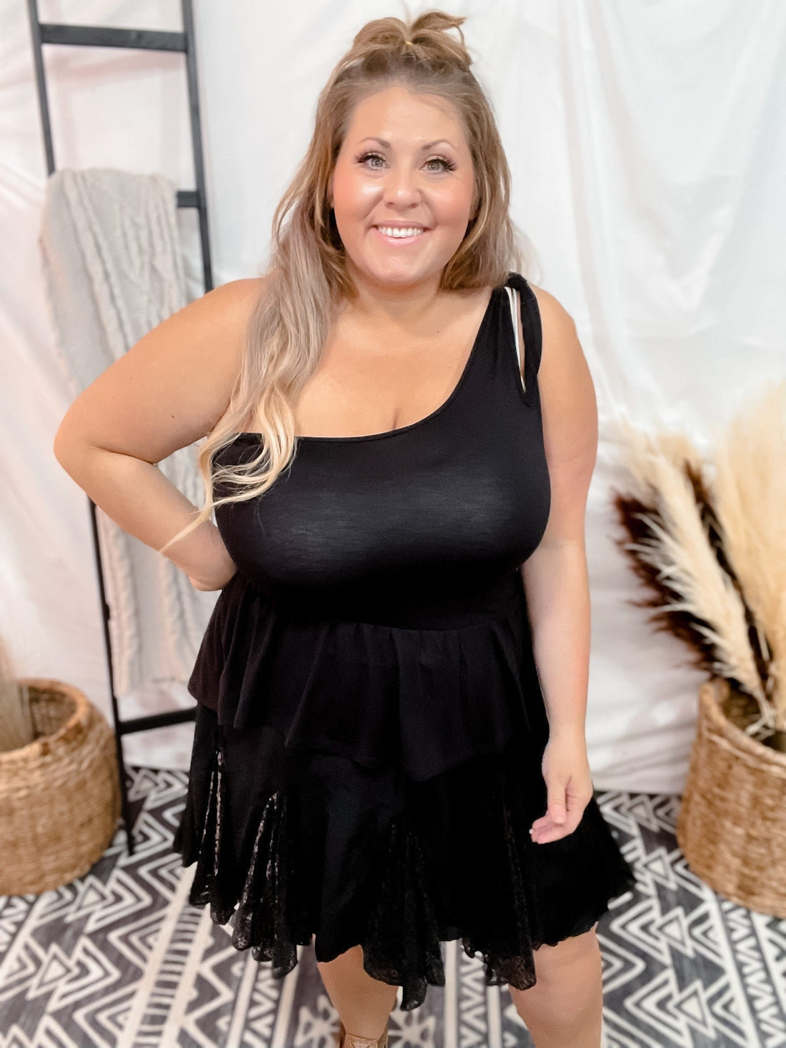 Black Keyhole Top - Whiskey Skies - WHITE BIRCH