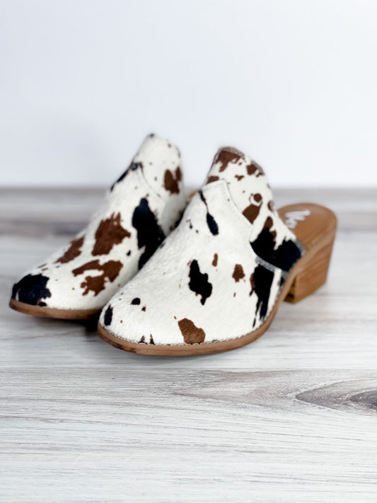 Cow Print Mule Sandal - Whiskey Skies