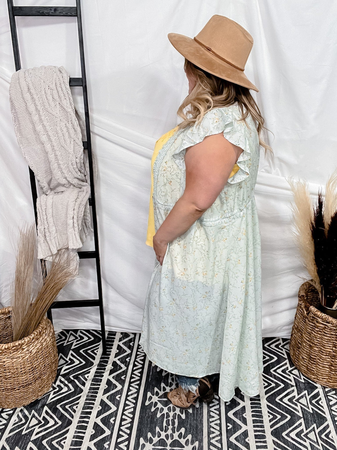 Floral Hi - Lo Kimono - Whiskey Skies - HEYSON