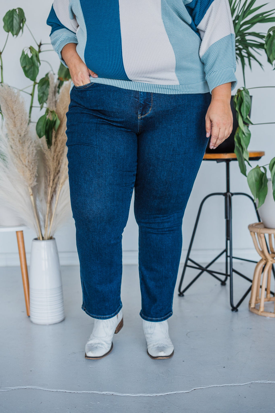 Judy Blue Straight Leg Tummy Control Jeans - Whiskey Skies