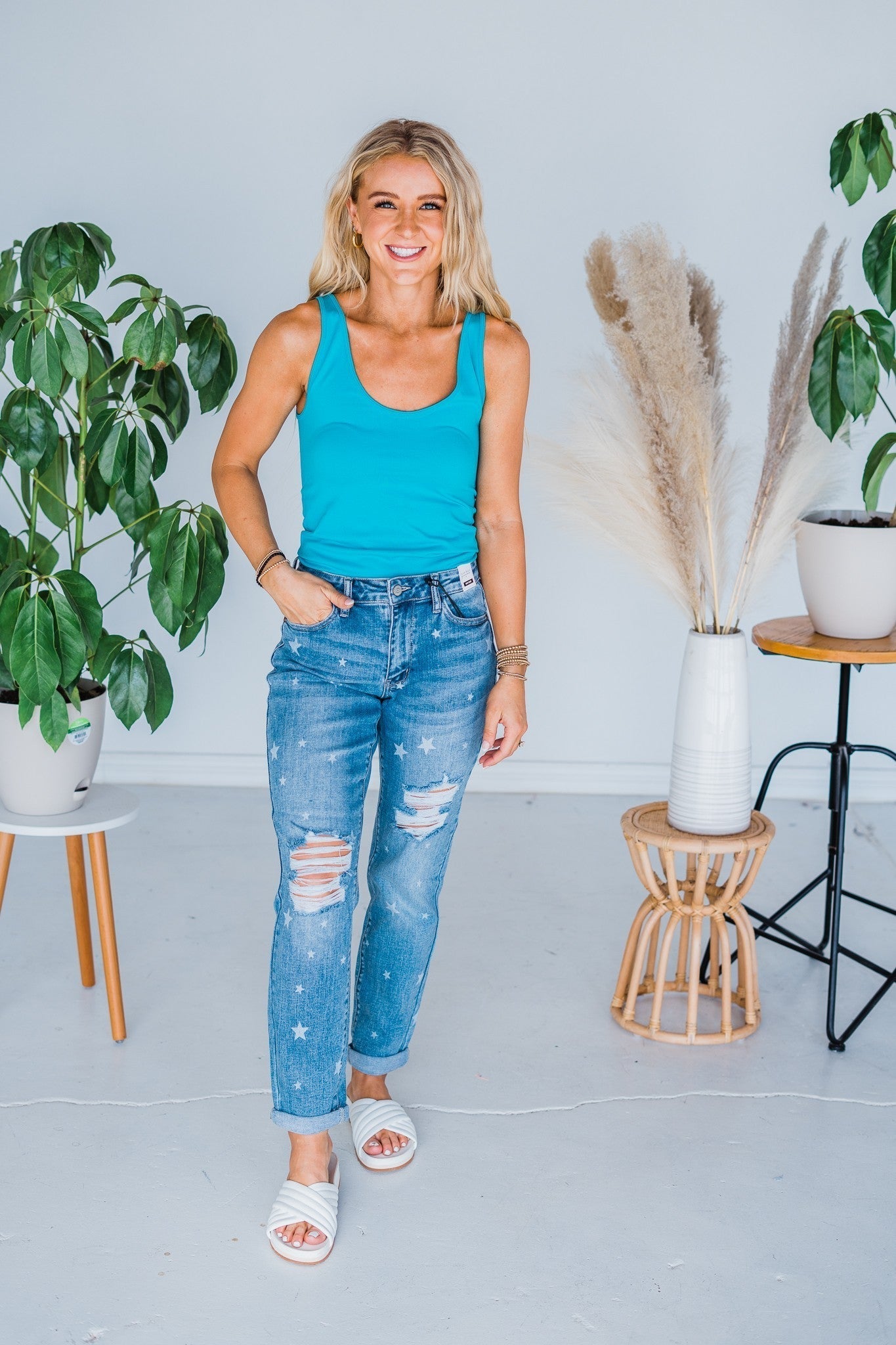 Scoop Neck Seamless Tank Top ( 6 Colors) - Whiskey Skies