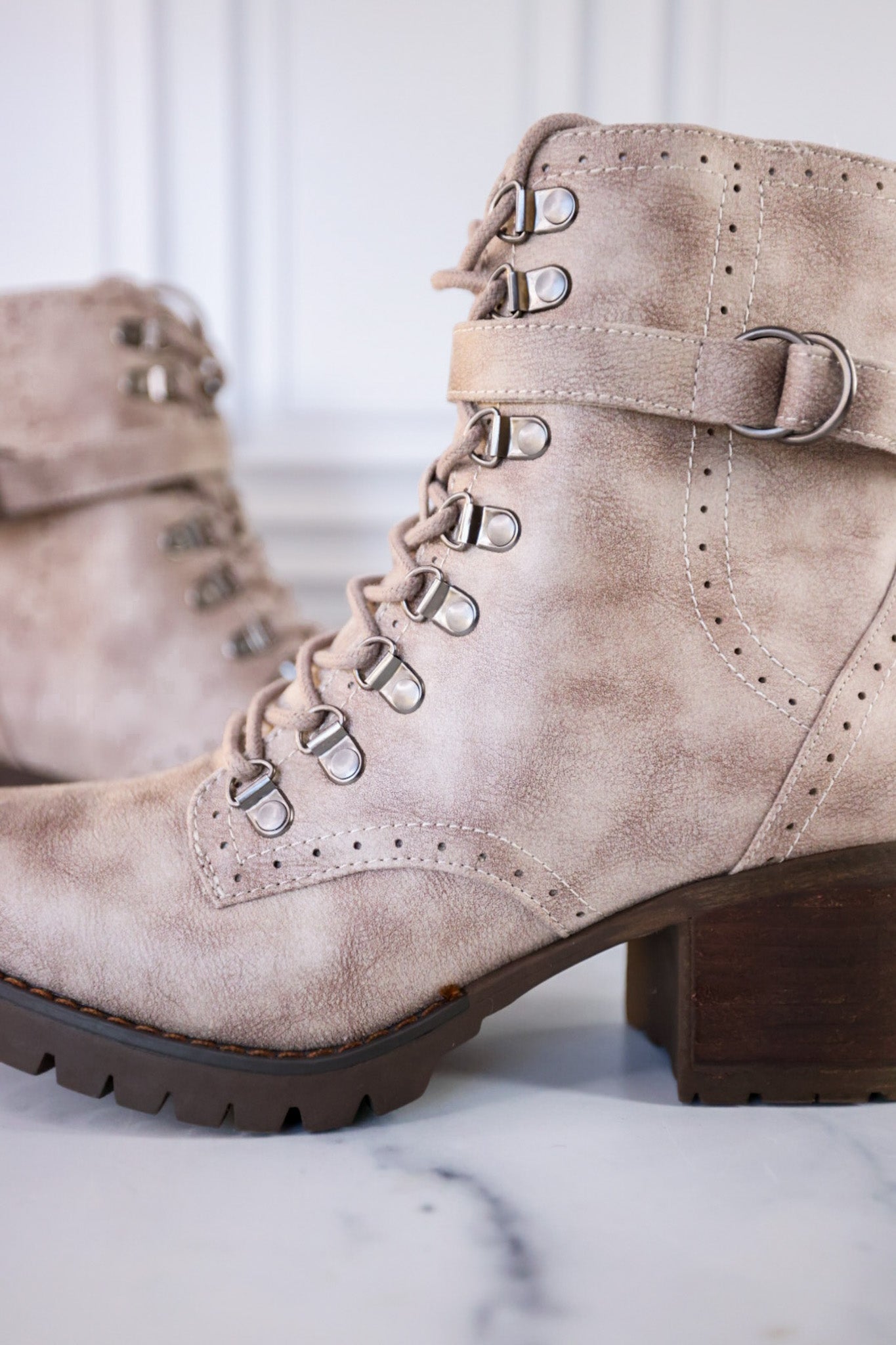 Very G Donatella Cream Heeled Boot - Whiskey Skies