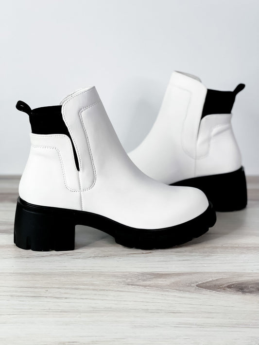 White Dana Ankle Boots *Final Sale* - Whiskey Skies